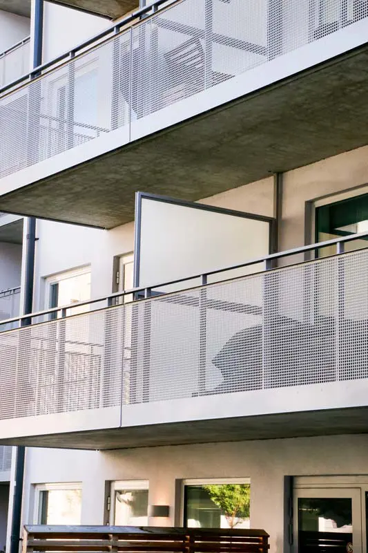 Design Balkongracke Utvandig Perf Ae00002195
